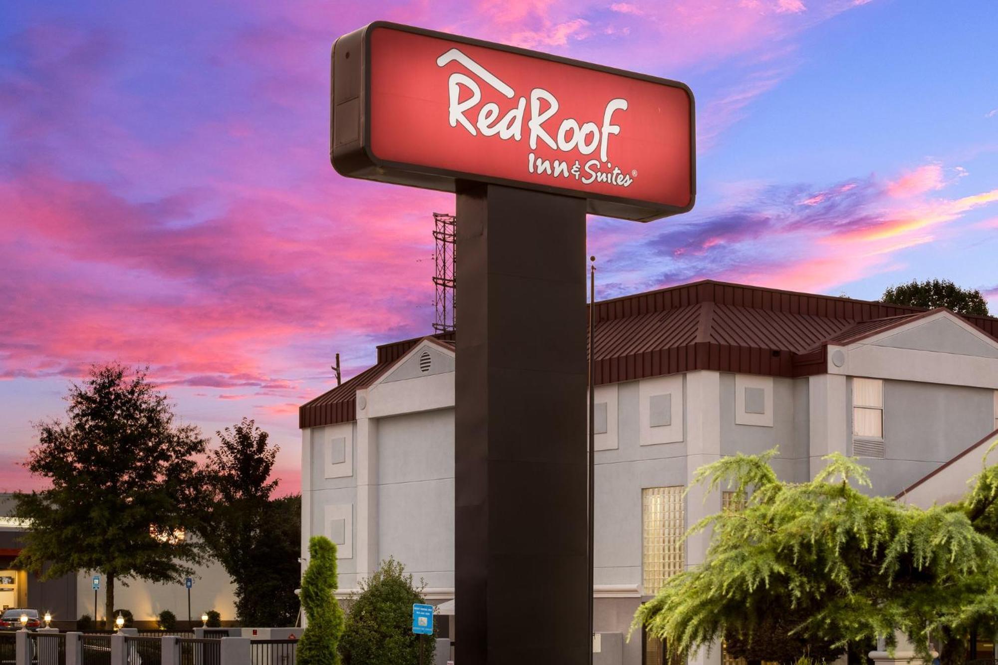 Red Roof Inn & Suites Newnan Buitenkant foto