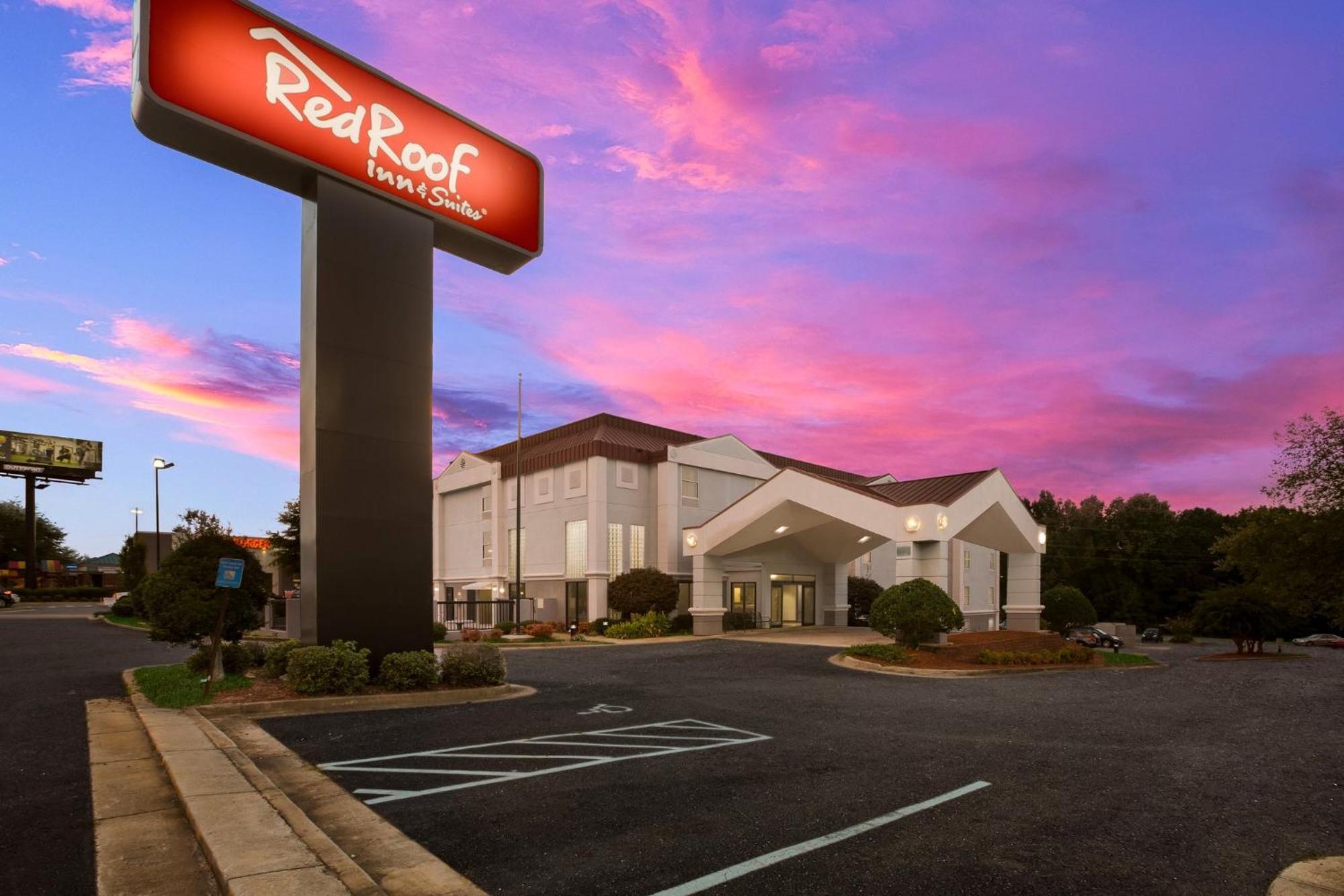 Red Roof Inn & Suites Newnan Buitenkant foto